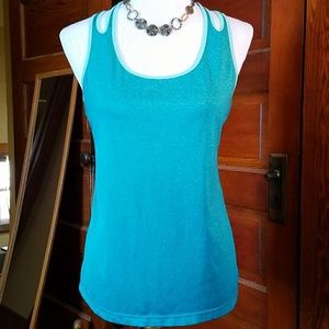 Danskin Now Racerback Tank. Sz. M (8-10)